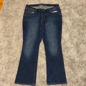 Old Navy Women’s Curvy Profile Jean